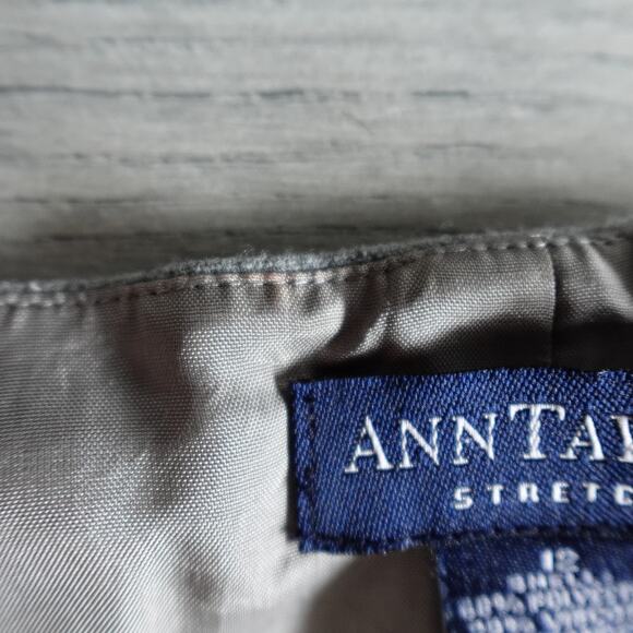 Vintage 90s Ann Taylor Grey Square Neck Floral Embroidered Sleeveless Blouse - Picture 7 of 7